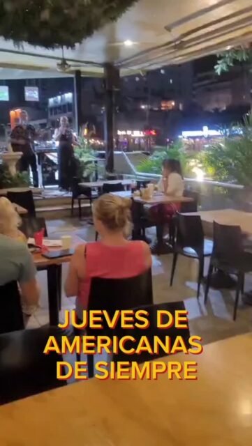 En Octubre en la Terraza  del Restaurante La Fontana @lafontanatwb tendremos musica en vivo con temas espectaculares.  Disfruta con tus amig@s de estas noches magicas #bocagrande #restaurantelafontana #cartagena #comidaitaliana #pizzas #restauranteitaliano